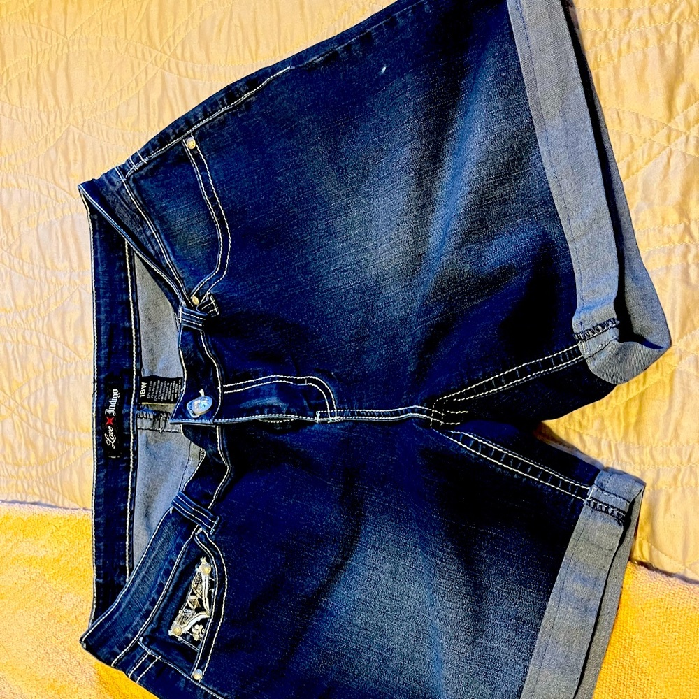 Love Indigo shorts 18w very good condition